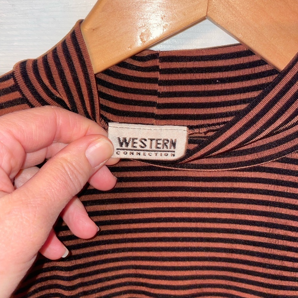 Western Connection Vintage Brown Striped Long Sleeve Mock Neck Shirt Medium - Picture 3 of 3